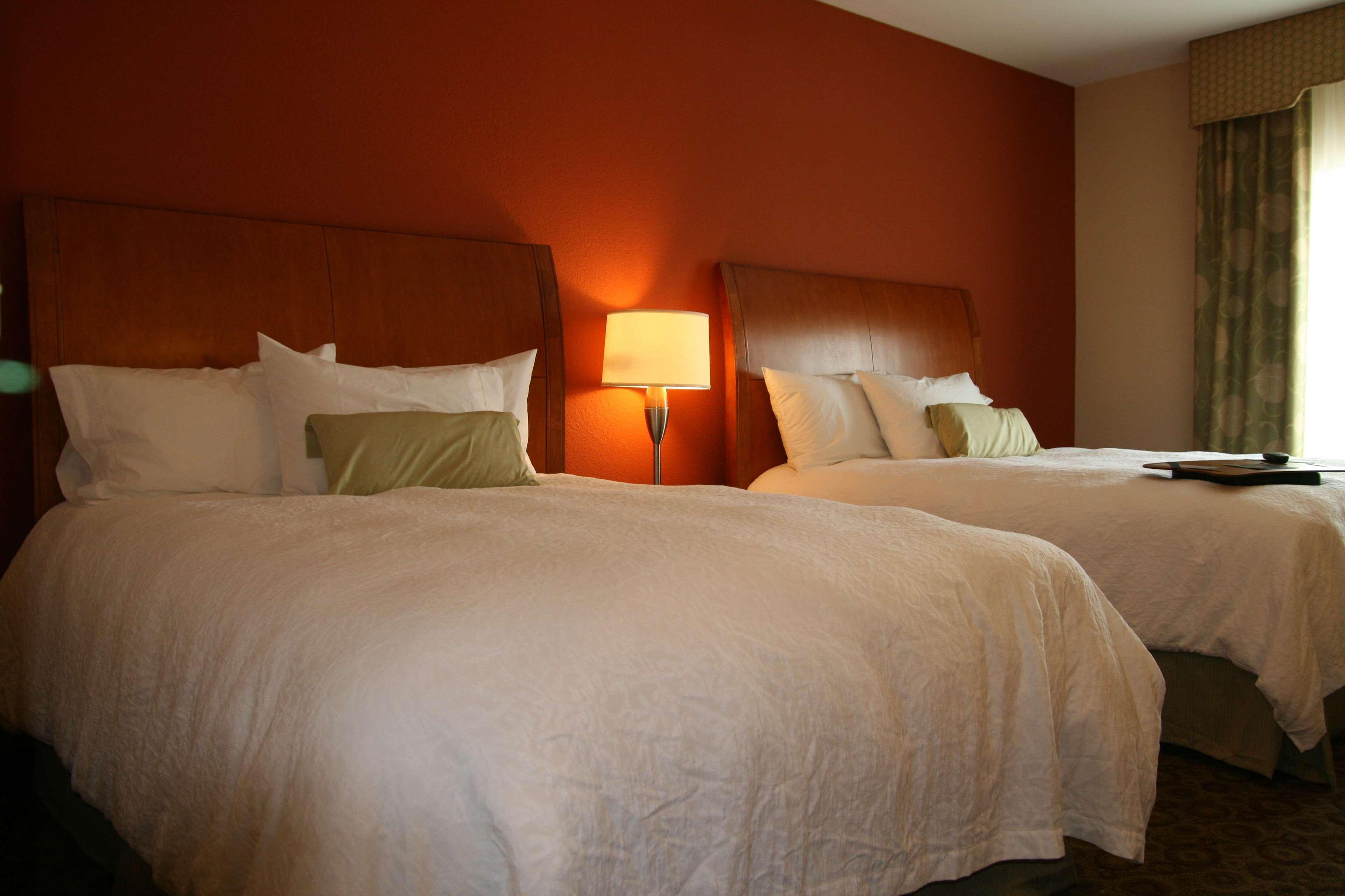 Hampton Inn & Suites Баффало Номер фото